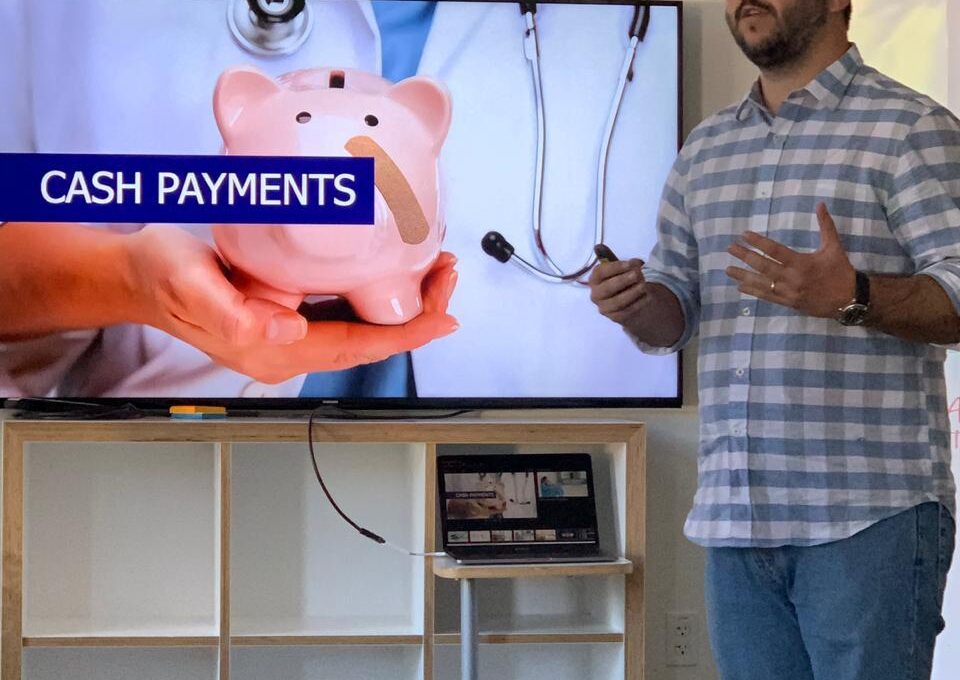 A Medicinae permite que médicos recebam dos planos de saúde em 24 horas