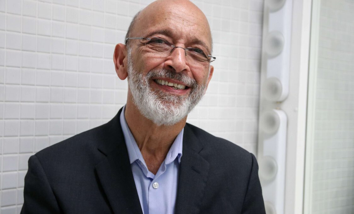 “O mundo está envelhecendo e não há nada mais moderno do que ficar velho”, diz gerontólogo Alexandre Kalache