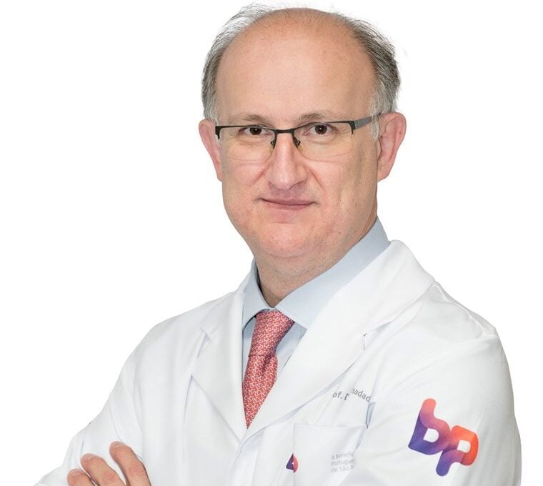 “Se estivesse em qualquer país e precisasse de neurocirurgia, viria a São Paulo”, diz microcirurgião Feres Chaddad Neto